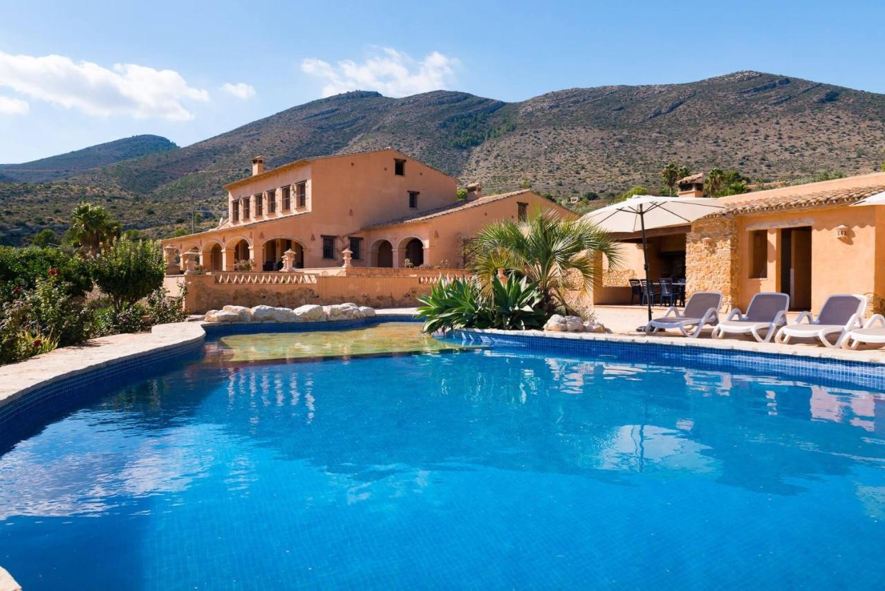 Villa Paraiso - Plusholidays *
